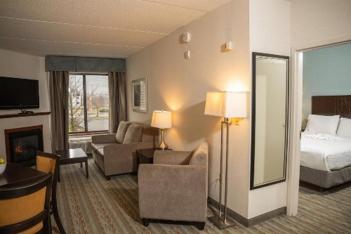 Holiday Inn Express Hotel & Suites Erie-Summit Township an IHG Hotel - image 16