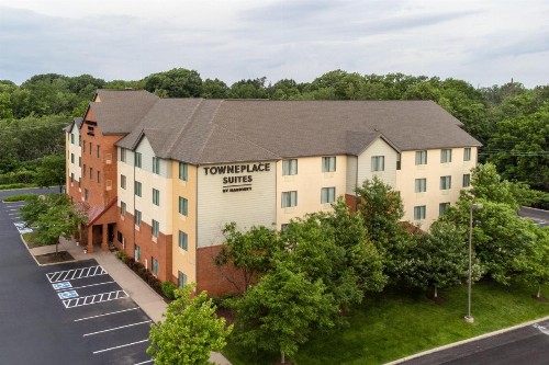 TownePlace Suites by Marriott Erie - image 22