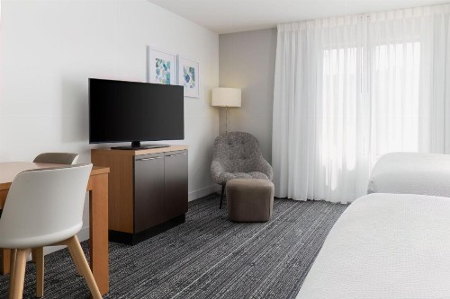 TownePlace Suites by Marriott Erie - image 40