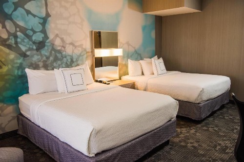 Courtyard by Marriott Erie Ambassador Conference Center - image 10