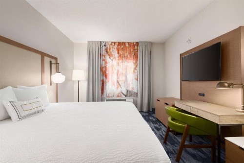 Fairfield Inn Erie - image 2