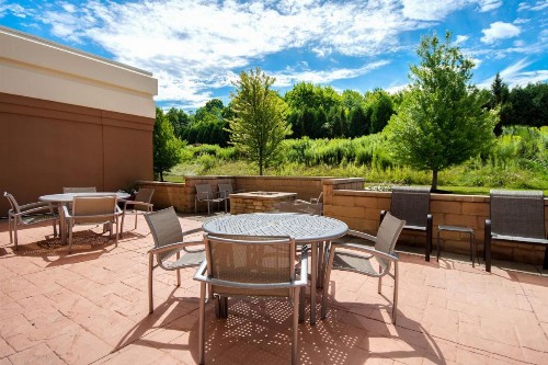 SpringHill Suites Erie - image 12