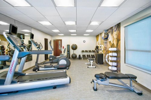 SpringHill Suites Erie - image 33