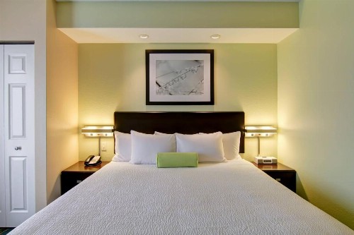 SpringHill Suites Erie - image 43
