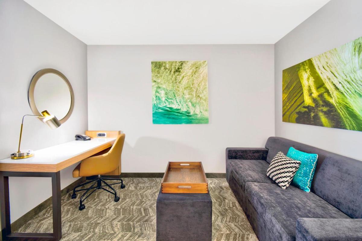 SpringHill Suites Erie - image 5