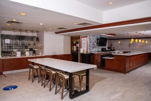 Hilton Garden Inn Erie - image 10