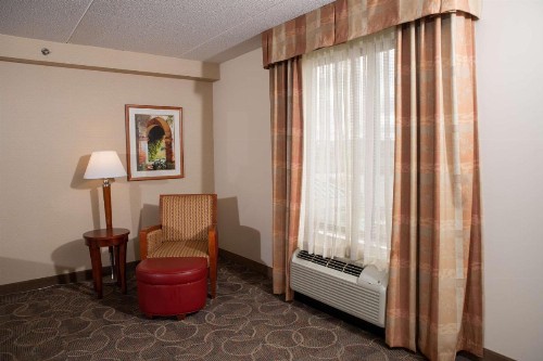 Hilton Garden Inn Erie - image 17