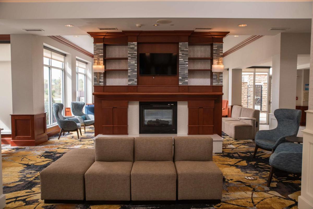 Hilton Garden Inn Erie - image 6
