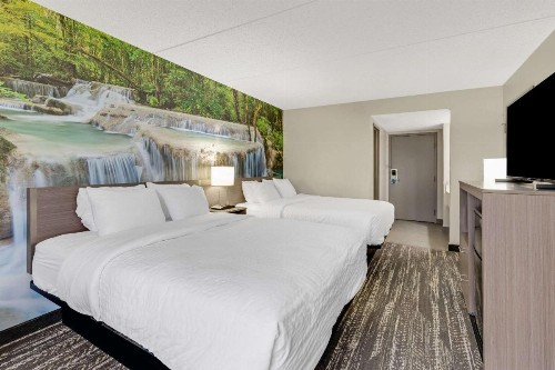 Days Inn by Wyndham Erie - image 22