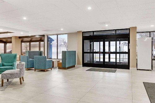 Days Inn by Wyndham Erie - image 6