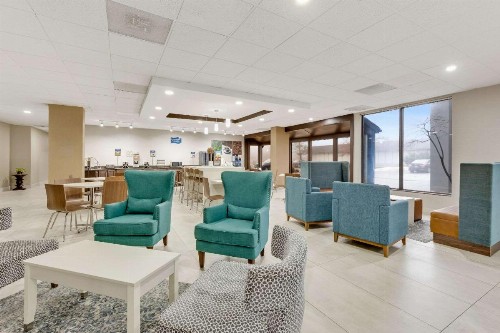 Days Inn by Wyndham Erie - image 7