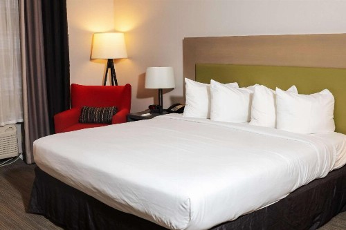 Country Inn & Suites by Radisson Erie PA - image 10