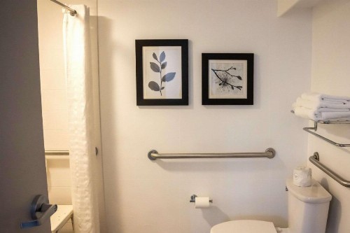 Country Inn & Suites by Radisson Erie PA - image 28