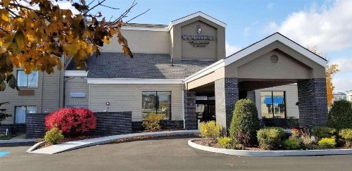 Country Inn & Suites by Radisson Erie PA - image 4