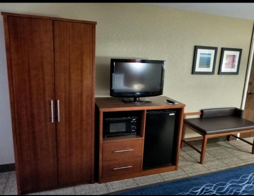 SureStay Plus Hotel by Best Western Erie Presque Isle - image 10