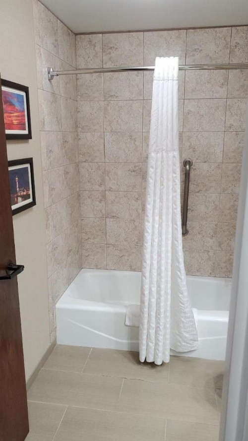 SureStay Plus Hotel by Best Western Erie Presque Isle - image 18