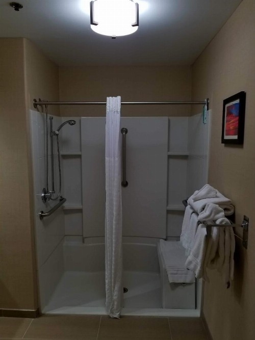 SureStay Plus Hotel by Best Western Erie Presque Isle - image 23