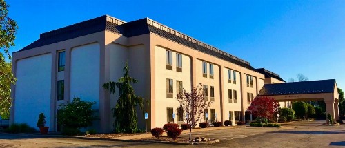 SureStay Plus Hotel by Best Western Erie Presque Isle - image 3