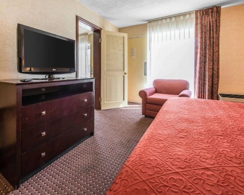 Quality Inn & Suites Conference Center Across from Casino - image 16
