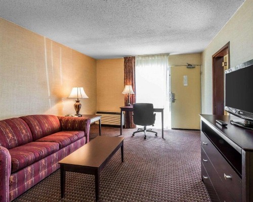 Quality Inn & Suites Conference Center Across from Casino - image 6
