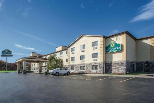 La Quinta by Wyndham Erie - image 30