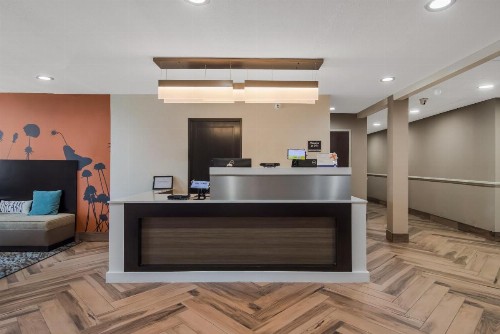 Microtel Inn & Suites by Wyndham Erie - image 3