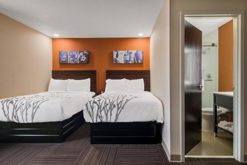 Microtel Inn & Suites by Wyndham Erie - image 36