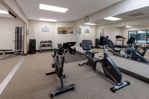 Wingate by Wyndham Erie - image 14