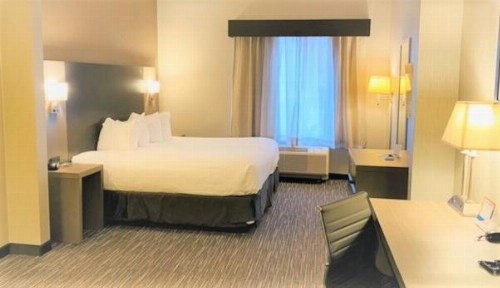 Wingate by Wyndham Erie - image 20