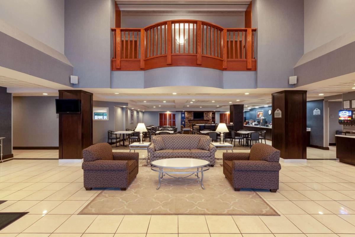 Wingate by Wyndham Erie - image 3