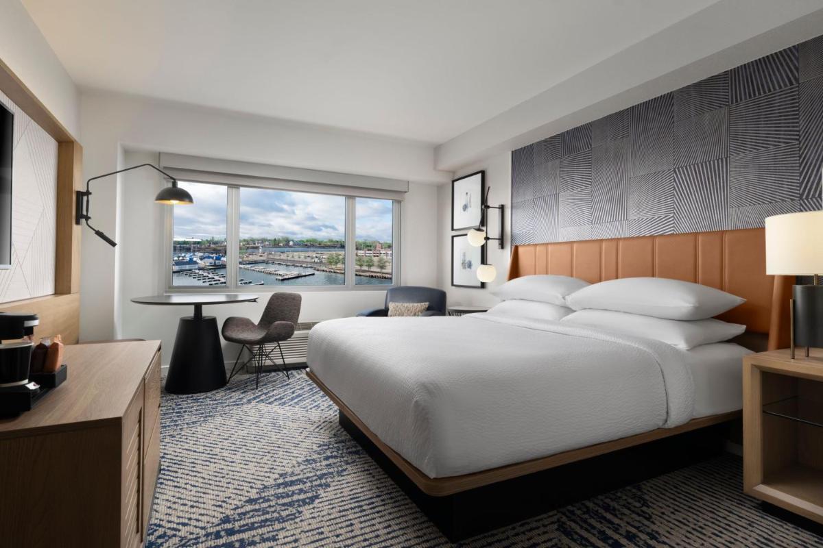 Sheraton Erie Bayfront Hotel - main image