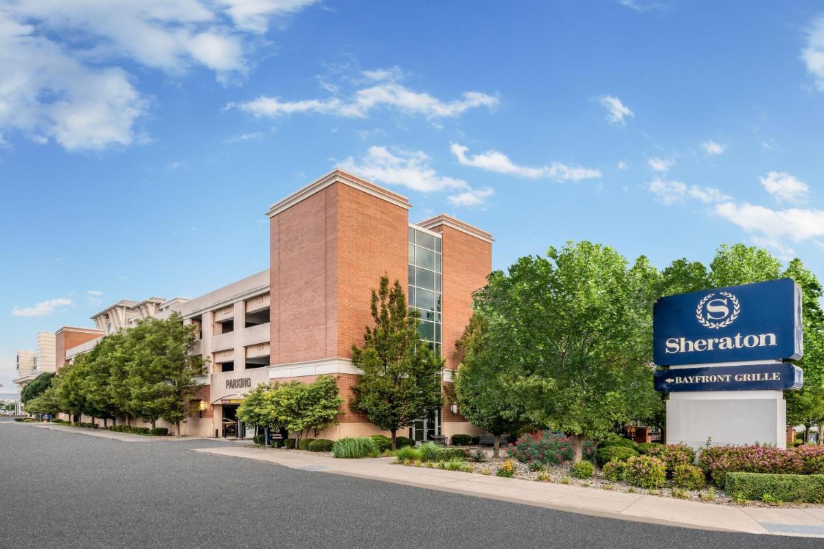 Sheraton Erie Bayfront Hotel - image 6