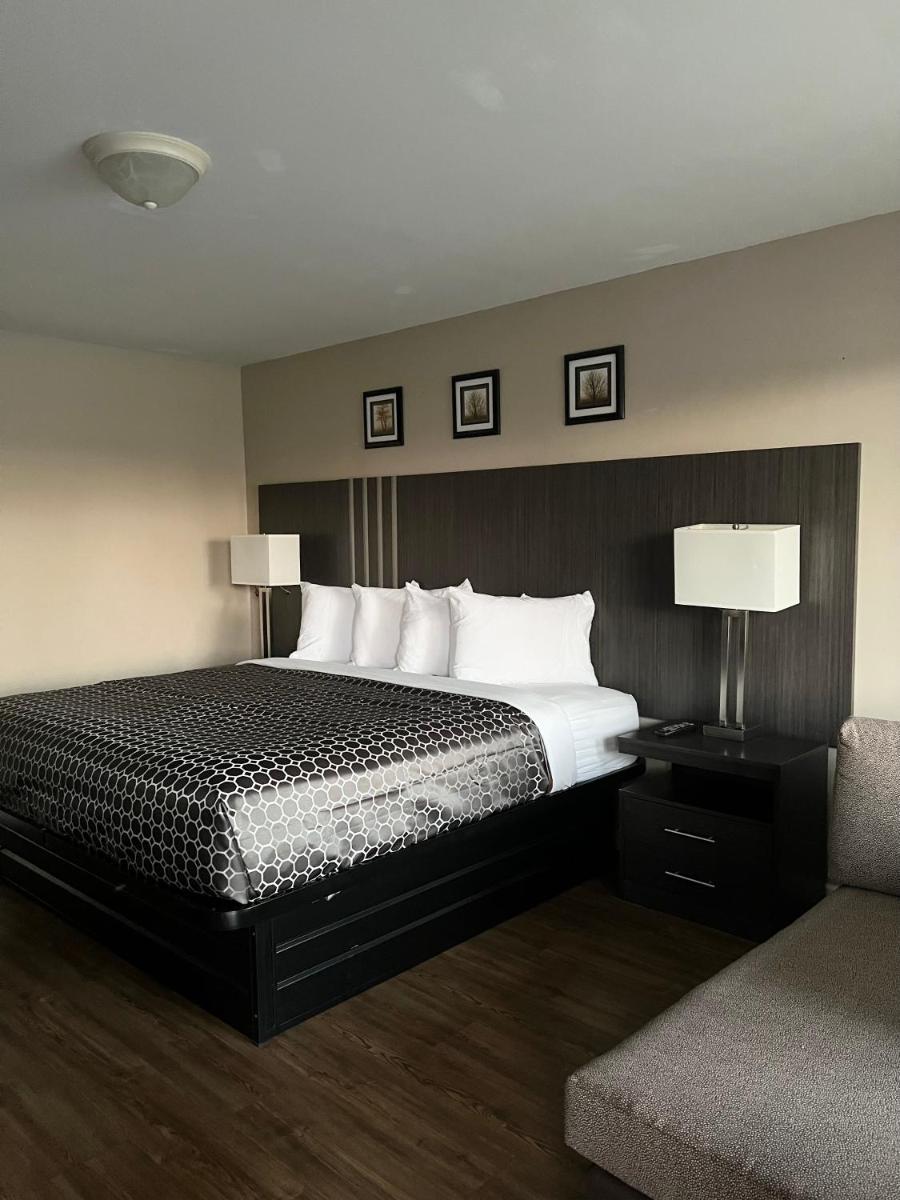 Red Carpet Inn - main image