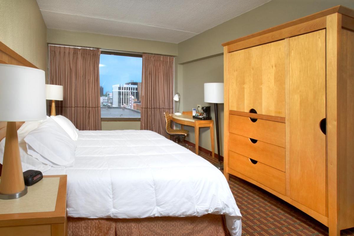 The Avalon Hotel and Conference Center - main image