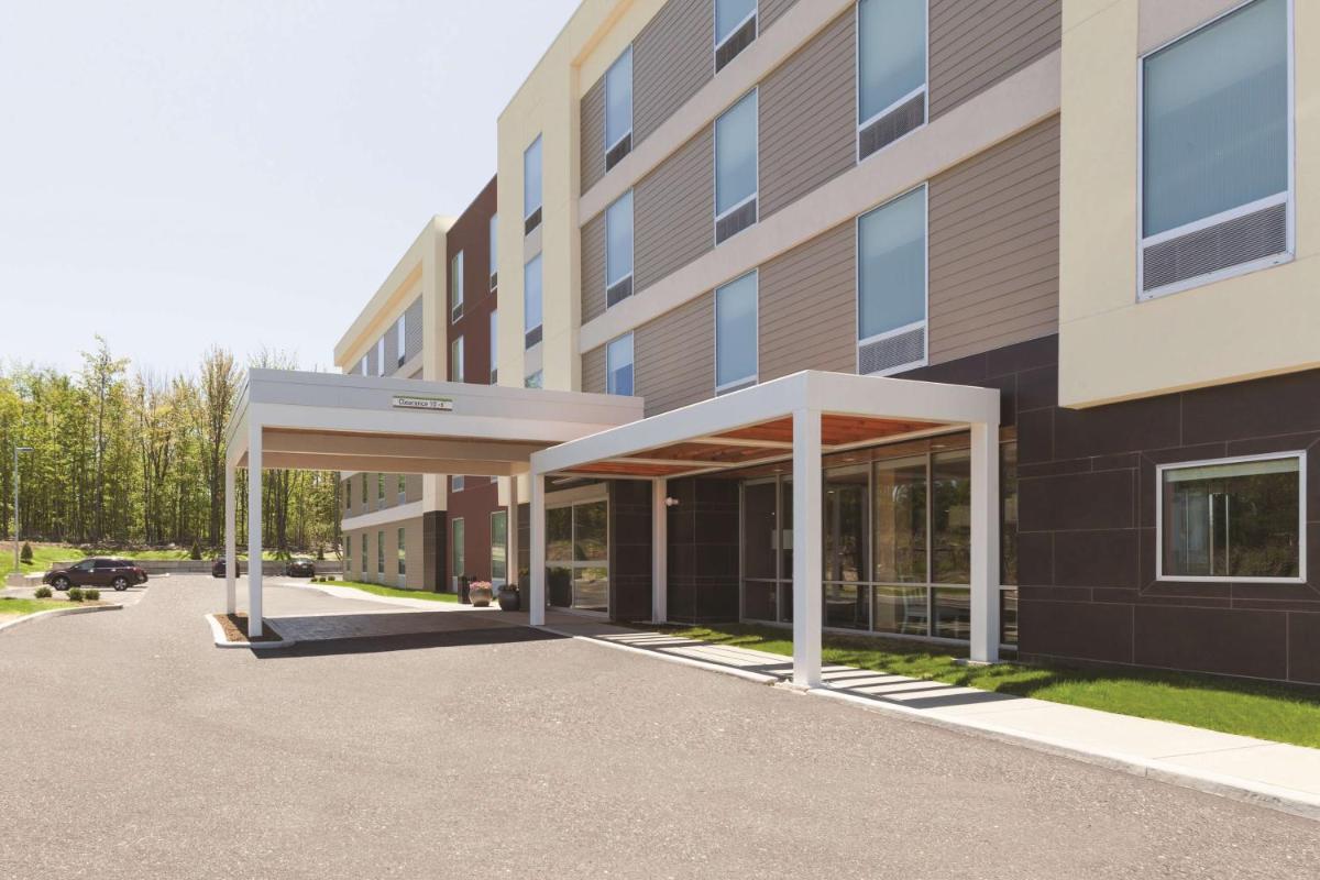 Home2 Suites by Hilton Erie - image 2