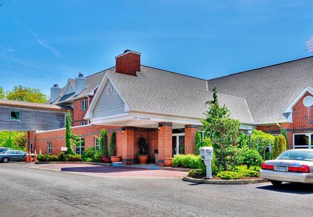 Hawthorn Suites by Wyndham Erie - main image