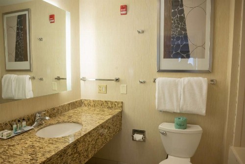 Hawthorn Suites by Wyndham Erie - image 30