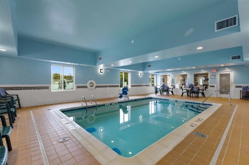 Candlewood Suites Erie an IHG Hotel - image 13
