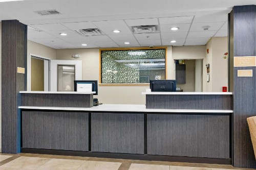 Candlewood Suites Erie an IHG Hotel - image 19