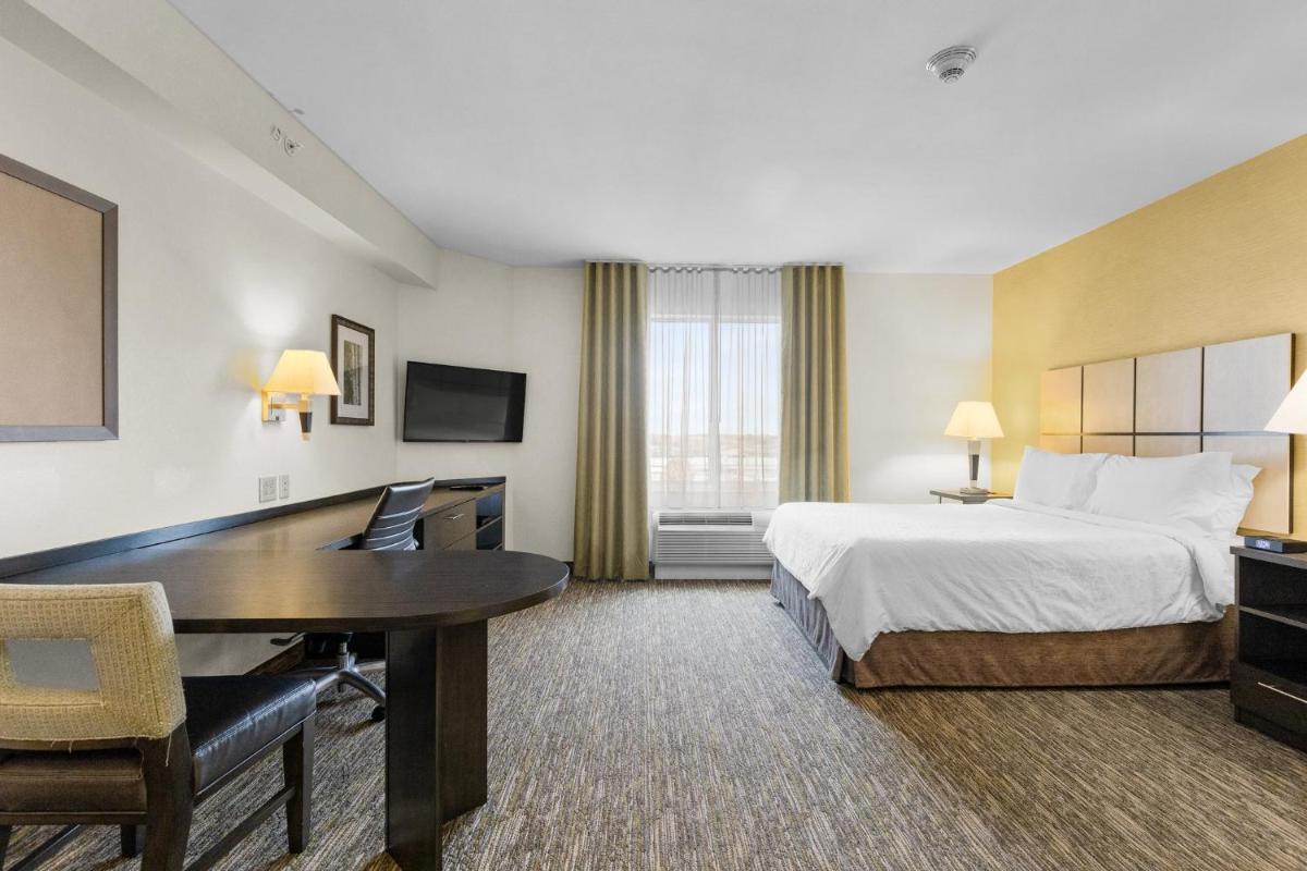 Candlewood Suites Erie an IHG Hotel - image 6