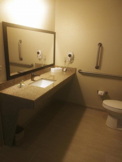 Cobblestone Hotel & Suites - Harborcreek - image 23