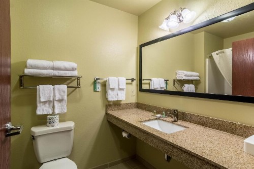 Cobblestone Hotel & Suites - Harborcreek - image 34