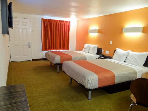 Motel 6-Erie PA - image 25
