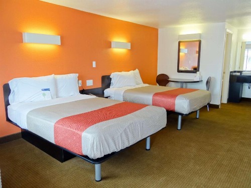 Motel 6-Erie PA - image 34
