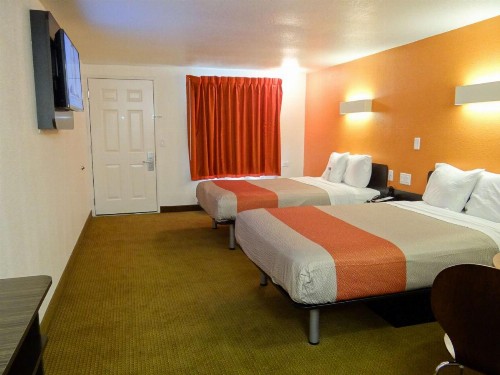Motel 6-Erie PA - image 39