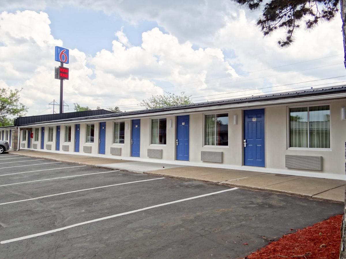 Motel 6-Erie PA - image 4