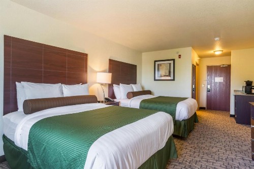 Cobblestone Hotel & Suites - Erie - image 6