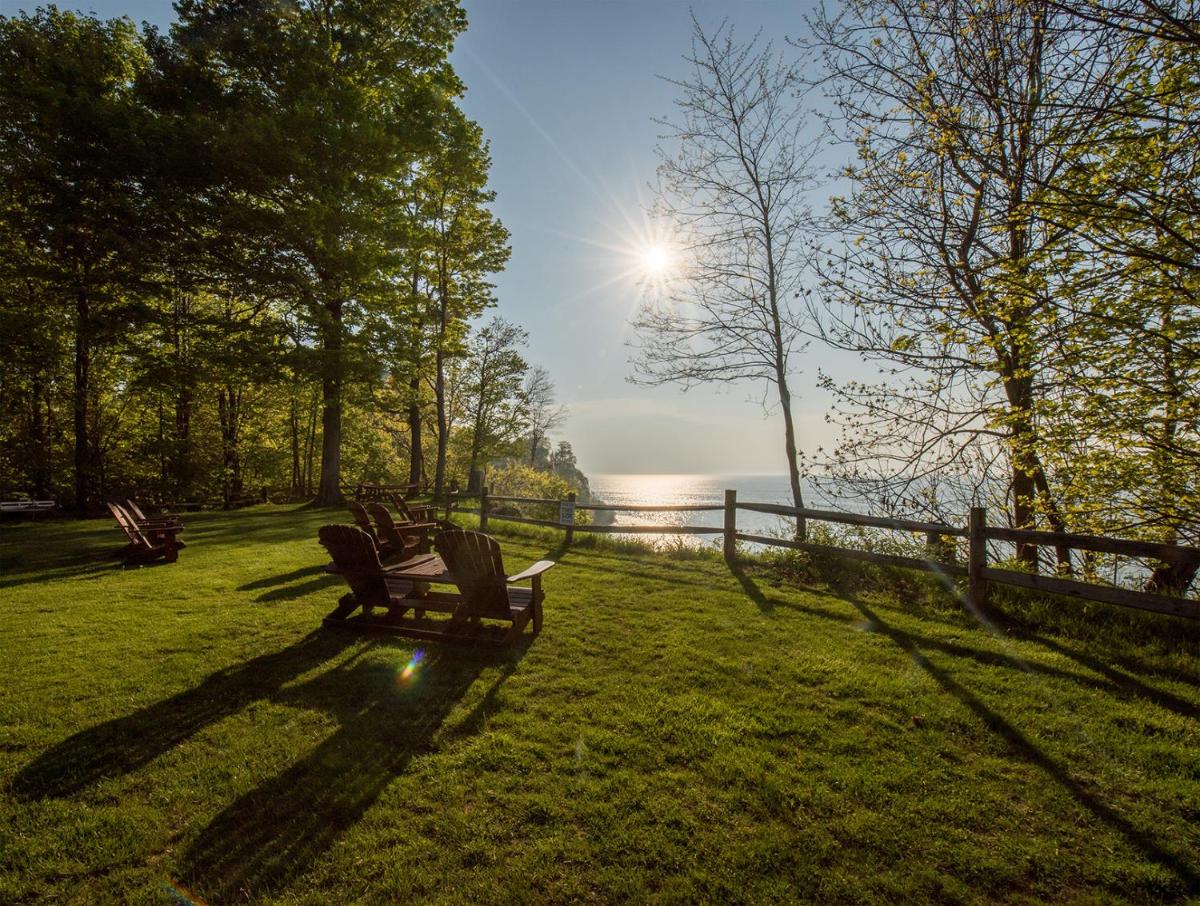 Lakeview on the Lake - main image
