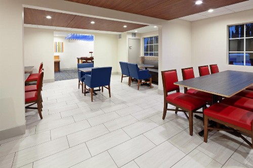 Holiday Inn Express Hotel & Suites San Diego-Escondido an IHG Hotel - image 14