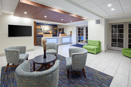 Holiday Inn Express Hotel & Suites San Diego-Escondido an IHG Hotel - image 5